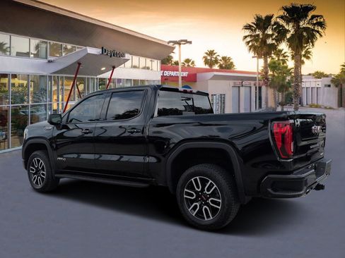 Used 2022 GMC Sierra 1500 AT4 w/ AT4 Premium Package AWD/4WD image 5
