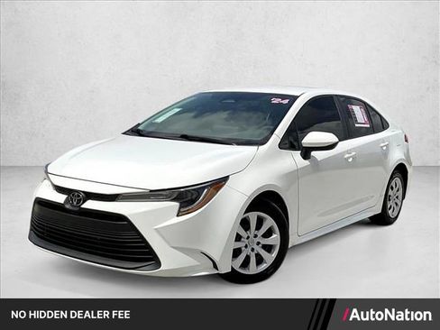Used 2024 Toyota Corolla LE FWD image 1