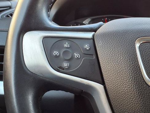 Used 2021 GMC Terrain SLE w/ Driver Convenience Package FWD image 12