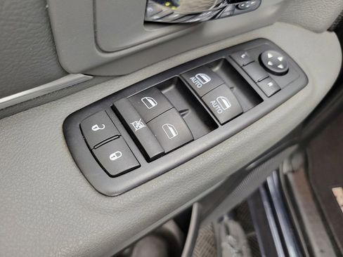 Used 2015 RAM 1500 Big Horn image 11