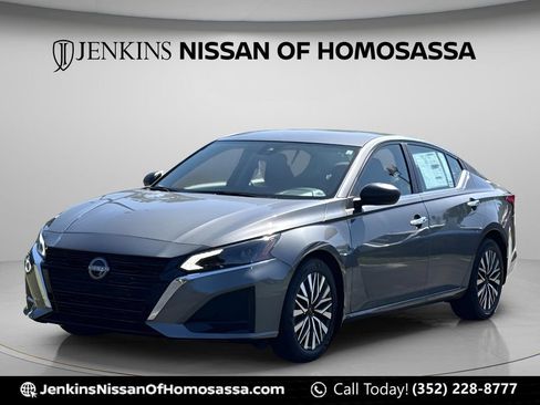 New 2025 Nissan Altima 2.5 SV FWD image 9