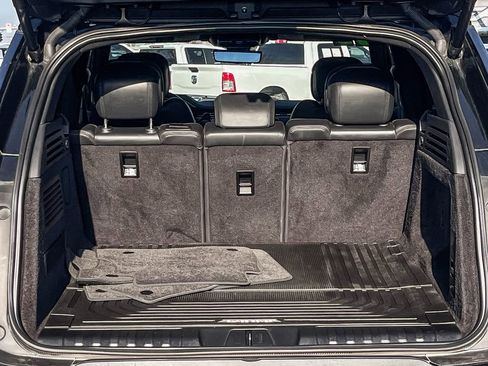 Used 2023 Land Rover Range Rover Sport SE image 54