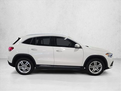 Used 2021 Mercedes-Benz GLA 250 4MATIC image 4