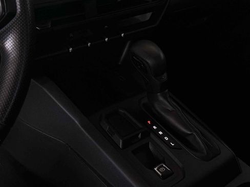 Used 2023 Chevrolet Colorado W/T RWD image 11