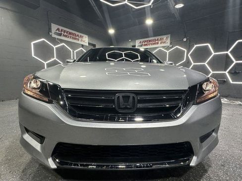 Used 2013 Honda Accord LX image 9