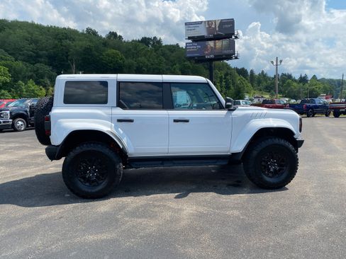 New 2026 Ford Bronco Raptor w/ Interior Carbon Fiber Pack AWD/4WD image 12