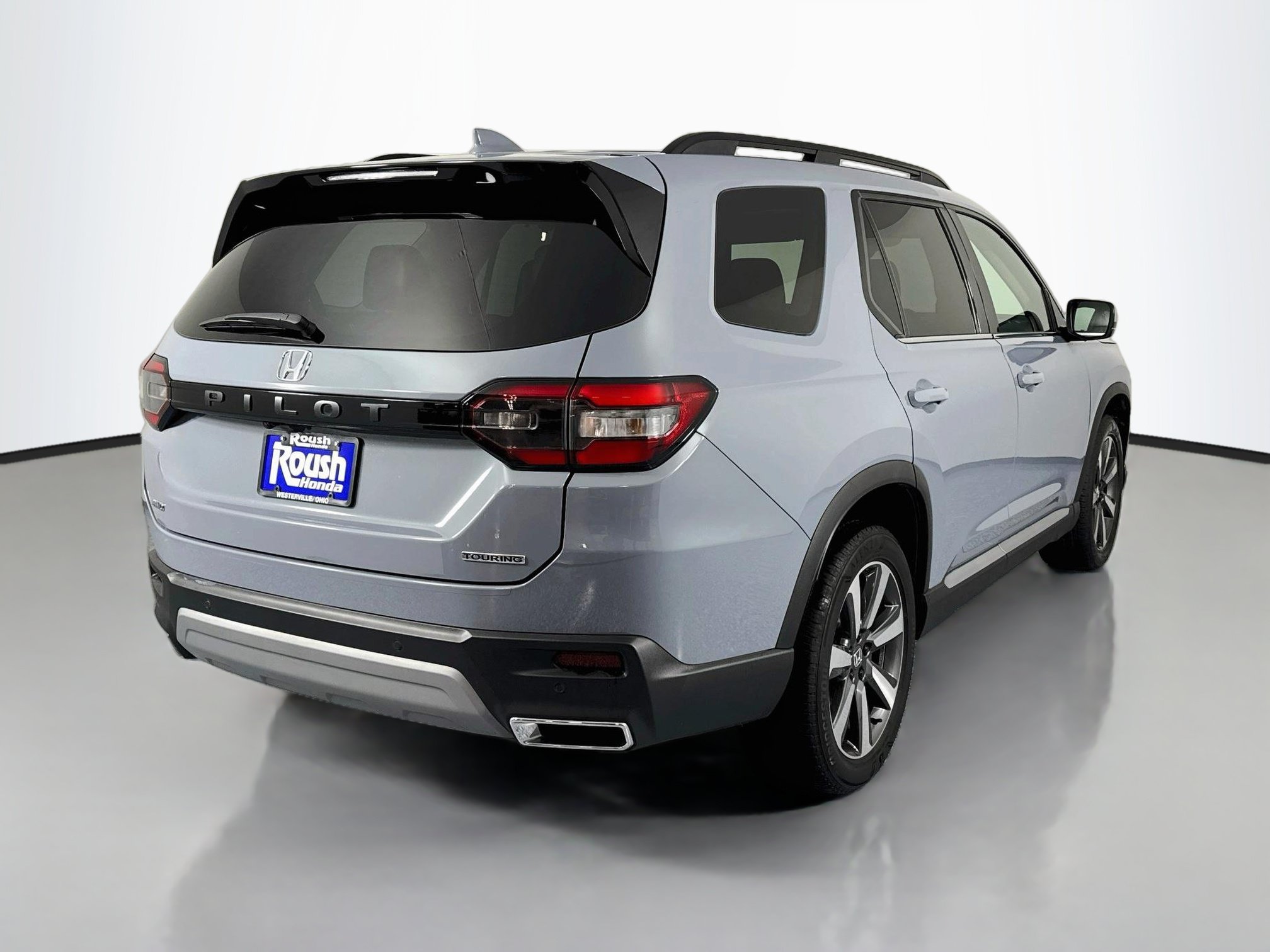Certified 2025 Honda Pilot Touring image 5