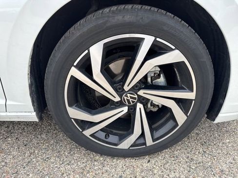 Used 2025 Volkswagen Jetta SEL image 22