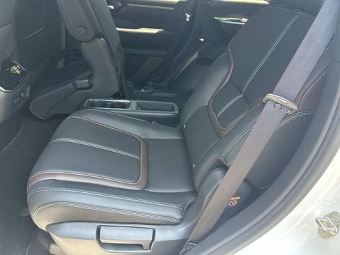 New 2026 Nissan Armada SL w/ Captain's Chari Seat Package AWD/4WD image 21