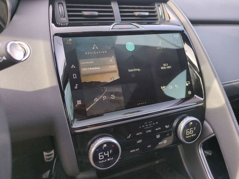 Used 2024 Jaguar E-PACE R-Dynamic SE image 19