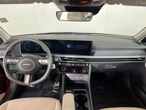 Used 2024 Hyundai Sonata SEL image 18