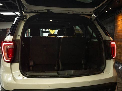Used 2017 Ford Explorer Sport AWD/4WD image 7