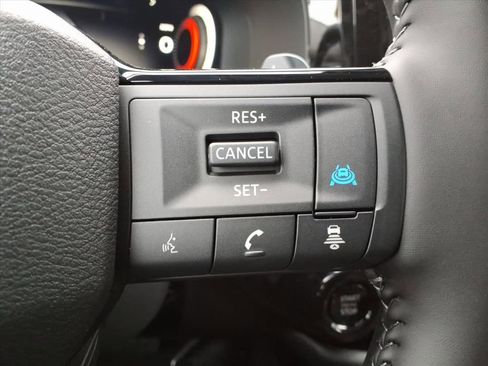 New 2026 Nissan Pathfinder Platinum image 18