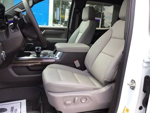 New 2026 Chevrolet Silverado 1500 LT Trail Boss w/ LT Trail Boss Premium Package AWD/4WD image 12