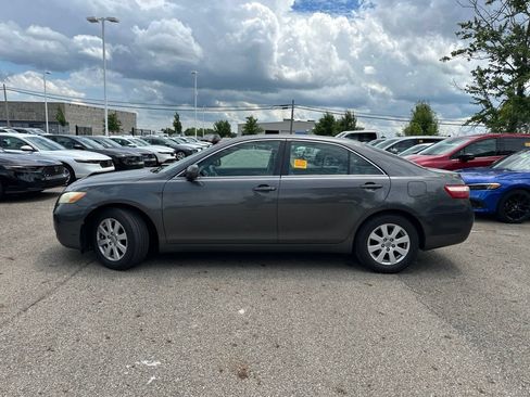 Used 2009 Toyota Camry XLE FWD image 8
