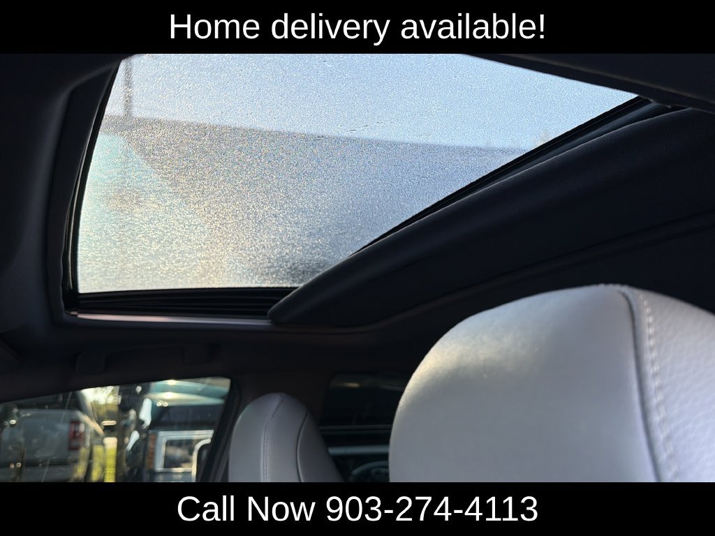 Used 2020 Toyota Avalon XLE w/ Moonroof Package FWD image 17