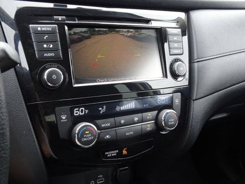 Used 2020 Nissan Rogue SV AWD/4WD image 20