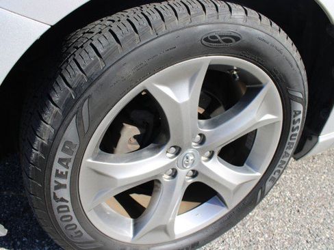 Used 2013 Toyota Venza Limited image 38