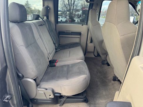 Used 2010 Ford F250 XLT image 14