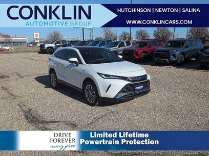 Used 2021 Toyota Venza Limited w/ Carpet Mat Package (TMS)