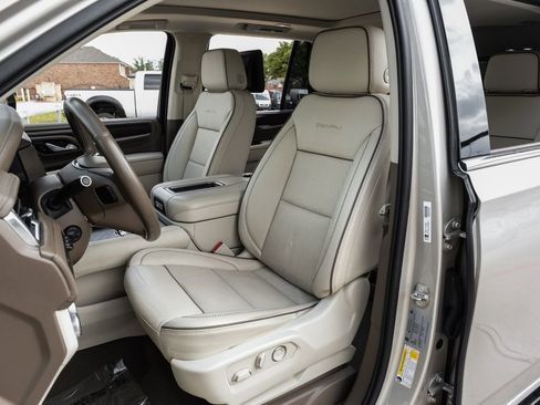 Used 2021 GMC Yukon Denali w/ Denali Ultimate Package RWD image 34