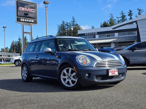 Used 2010 MINI Cooper Clubman Hardtop image 1