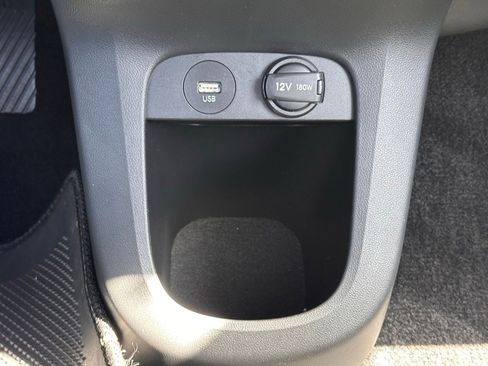 Used 2024 Hyundai Ioniq 5 Limited image 40