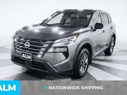 Used 2024 Nissan Rogue S AWD/4WD image 2