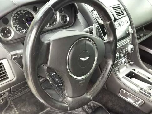 Used 2015 Aston Martin DB9 Volante RWD image 13