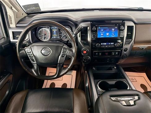 Used 2018 Nissan Titan Platinum Reserve image 20