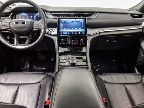 Certified 2024 Jeep Grand Cherokee L Limited w/ Luxury Tech Group II AWD/4WD image 27