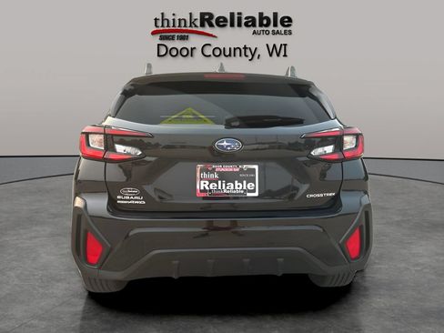 Used 2025 Subaru Crosstrek 2.5i Premium AWD/4WD image 4