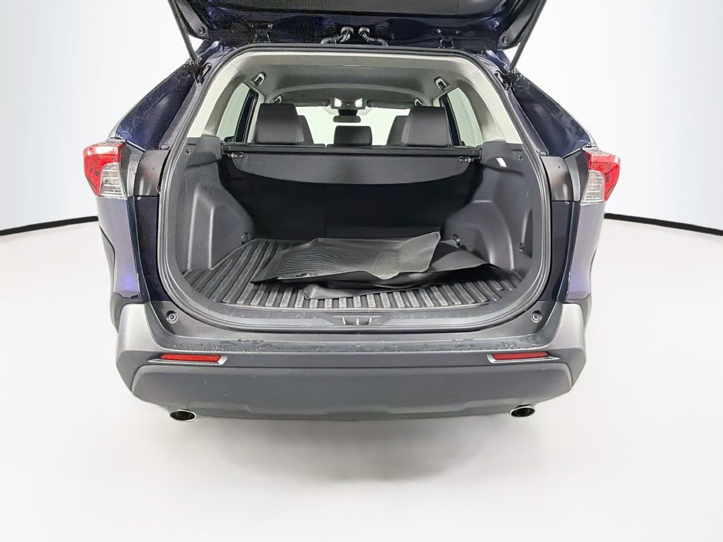 Used 2025 Toyota RAV4 XLE FWD image 26