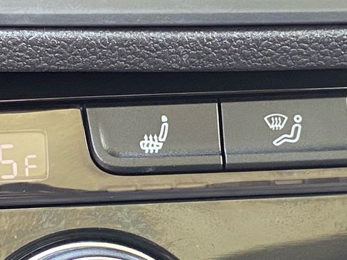 Used 2019 Volkswagen Jetta SEL FWD image 15
