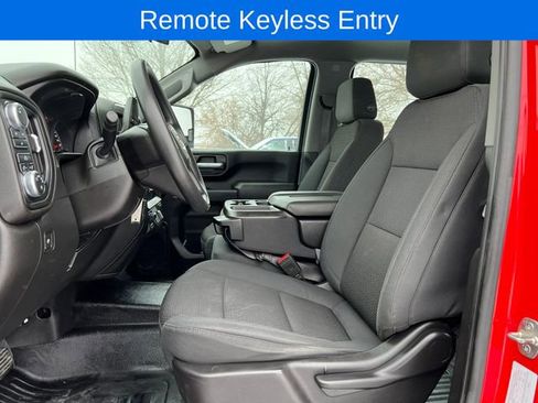 Used 2021 GMC Sierra 2500 4x4 Crew Cab w/ Fleet Convenience Package image 4