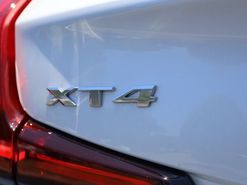 Certified 2024 Cadillac XT4 Premium Luxury FWD image 9