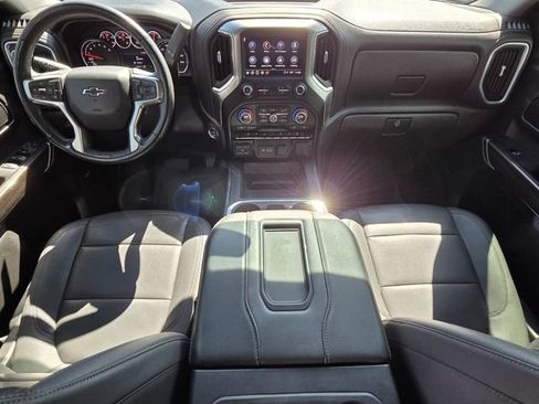 Used 2021 Chevrolet Silverado 1500 LT Trail Boss w/ Convenience Package II AWD/4WD image 11