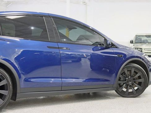 Used 2023 Tesla Model X image 11