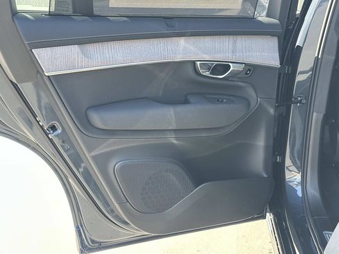 New 2026 Volvo XC90 T8 Ultra w/ Protection Package Premier image 16