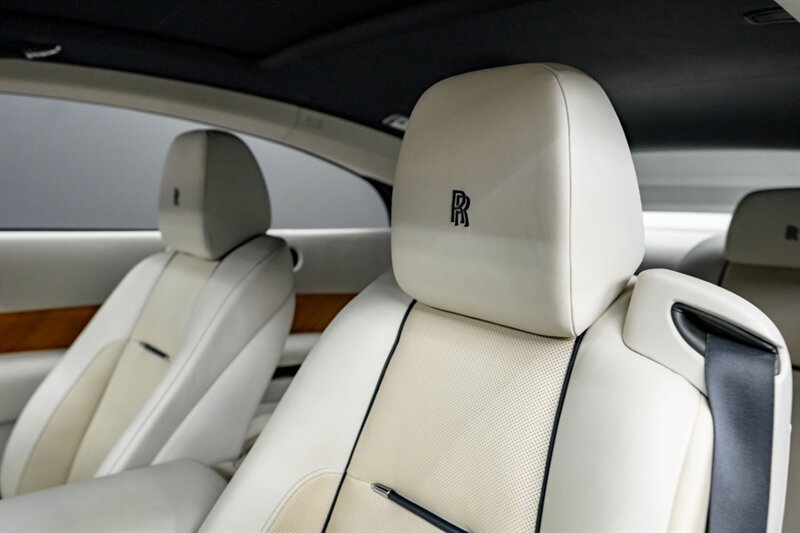 Used 2015 Rolls-Royce Wraith RWD image 19