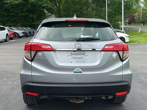 Used 2019 Honda HR-V LX image 6