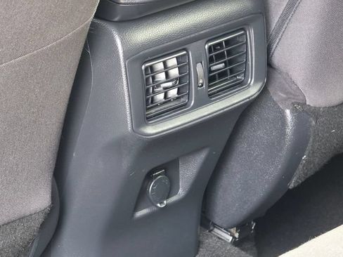 Used 2022 Toyota RAV4 LE FWD image 16