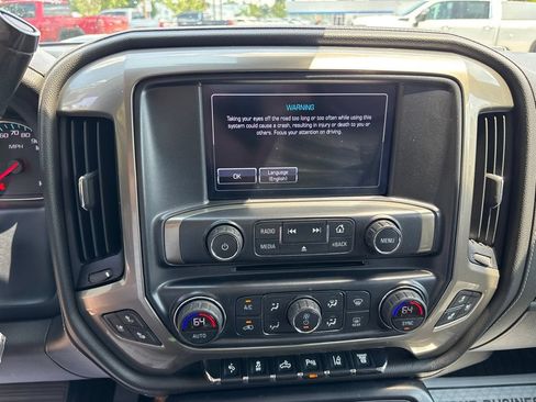 Used 2018 Chevrolet Silverado 2500 High Country AWD/4WD image 15