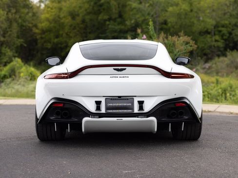 Used 2021 Aston Martin V8 Vantage Coupe image 7