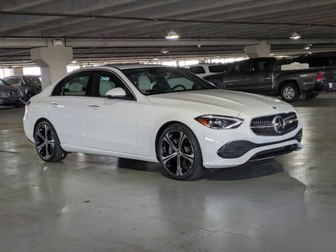 Used 2024 Mercedes-Benz C 300 Sedan image 3