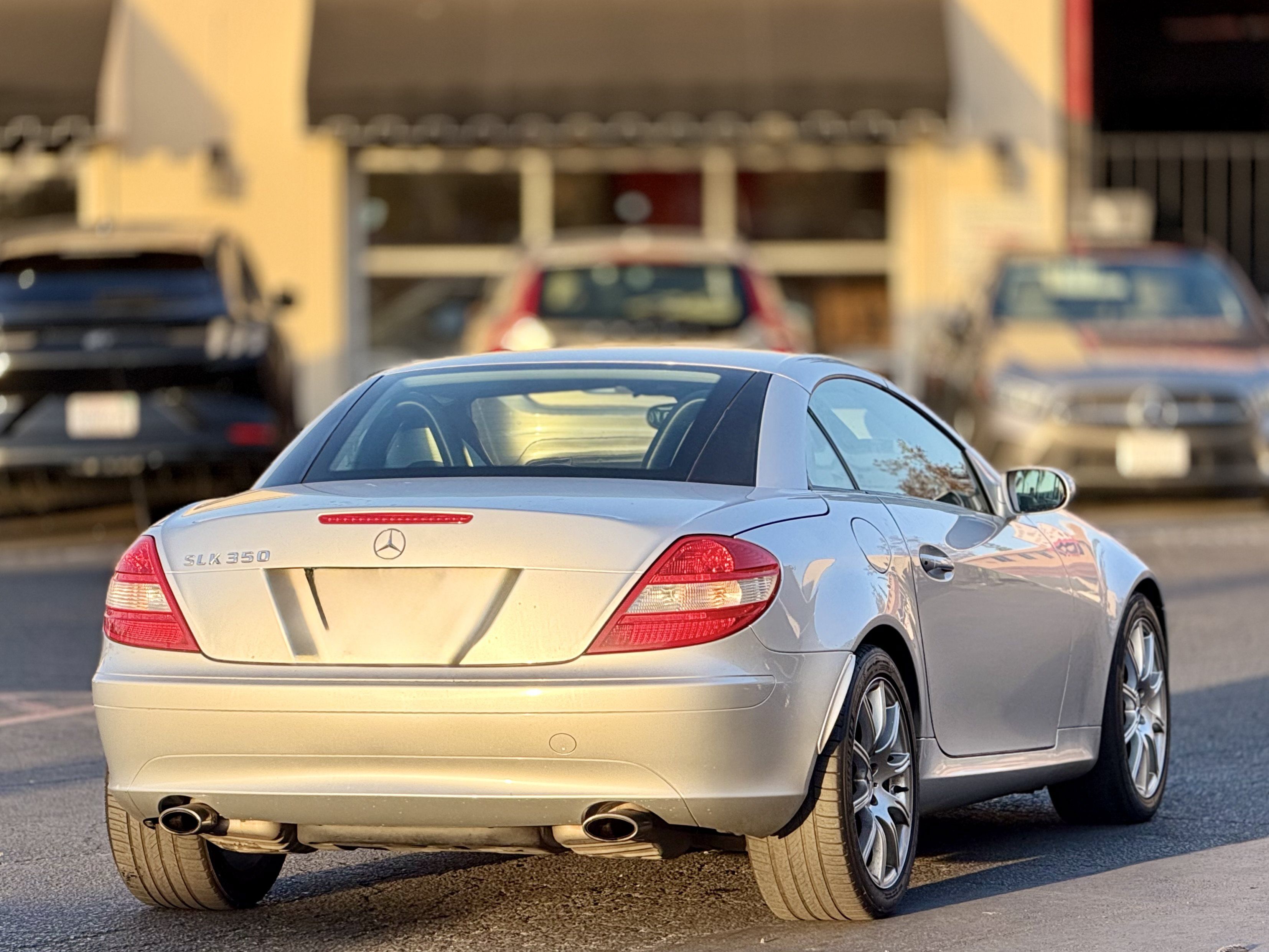Used 2005 Mercedes-Benz SLK 350 w/ Premium Pkg image 18