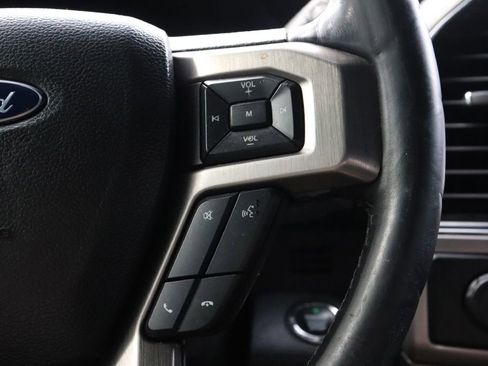 Used 2022 Ford F250 Platinum image 13