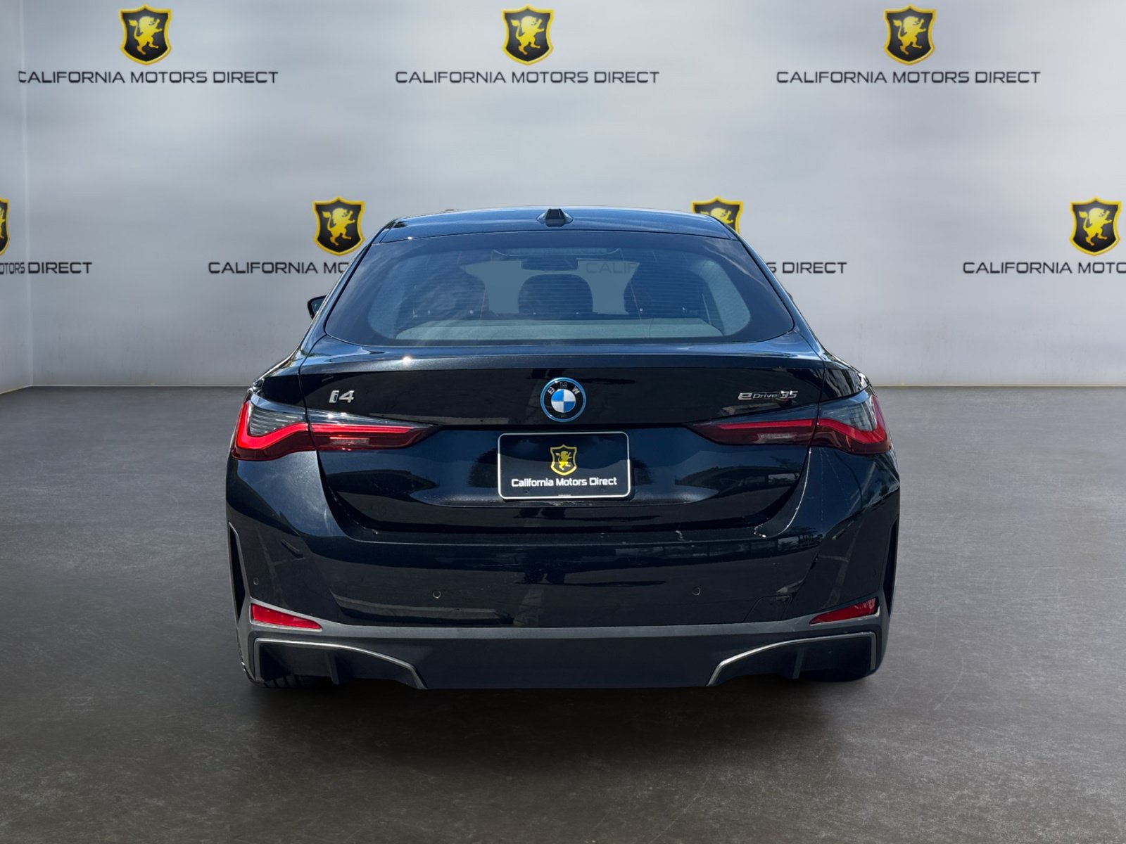 Used 2023 BMW i4 eDrive35 RWD image 4