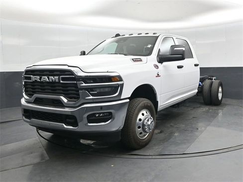 New 2026 RAM 3500 Tradesman w/ Chrome Appearance Group image 8