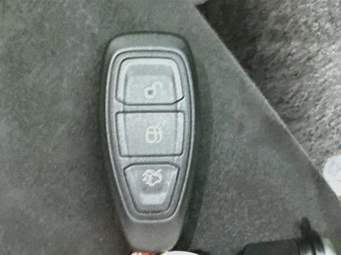 Used 2017 Ford Focus RS AWD/4WD image 35